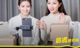 直播娱乐吃瓜直播间,揭秘吃瓜直播间背后的娱乐世界