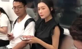 娱乐吃瓜酱地铁偶遇,娱乐吃瓜酱意外发现明星身影