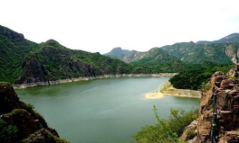 秦皇岛燕塞湖,北方小桂林，长城边上的山水画卷”